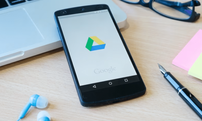 Google Drive: ما هو وكيف يعمل وكيفية تخزين الملفات ومشاركتها في السحابة